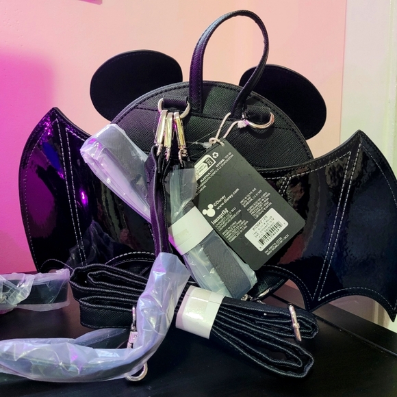 Loungefly X LASR Disney Halloween Minnie Bat Convertible Mini Backpack - Picture 2 of 6